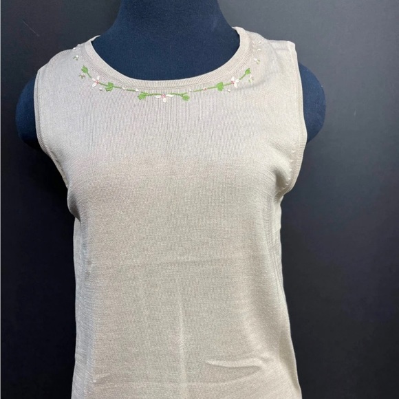 Cardigan Sweater Sleeveless Top Fitted August Silk Knits Vintage Embroidered - Picture 5 of 10